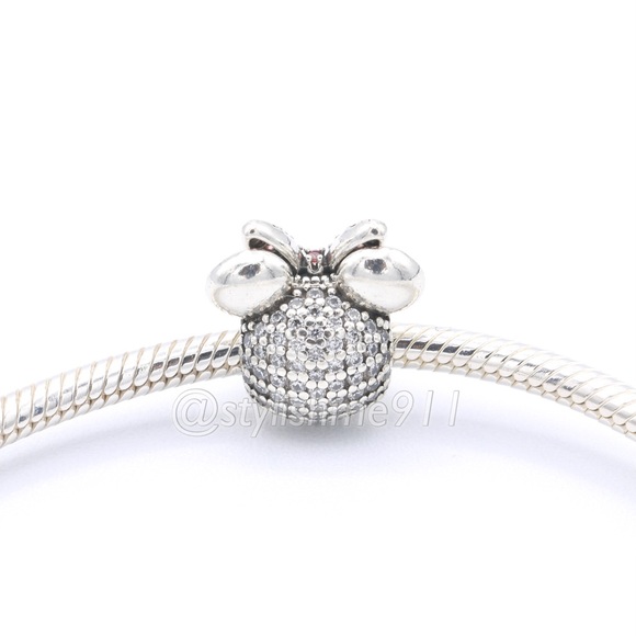 Authentic PANDORA Disney Minnie Clip with Zirconia - Picture 4 of 15